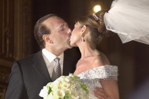 Tommy Mattola Weds Thalia