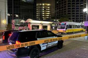 tiroteo tren DART Dallas Pearl Station disparos pasajeros testigos domingo