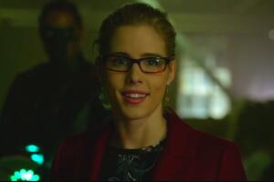 Felicity Smoak (Emily Bett Rickards) en ‘Arrow’ - Actores invitados que se volvieron personajes recurrentes.jpg