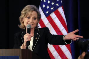 Cindy Hyde-Smith, senadora republicana.