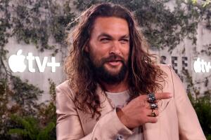 jason_momoa_perdio_tridente_de_aquaman.jpg