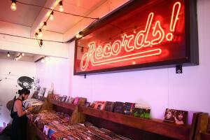 tienda-de-discos-1