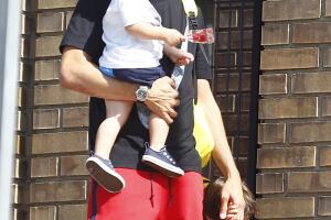 Piqué con bebés