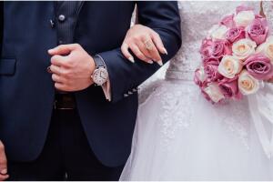 Primera pareja de casados en Chicago del 2024