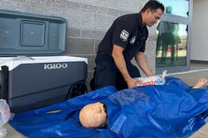 Utilizarán inmersión en hielo para atender a víctimas de ola de calor en Phoenix