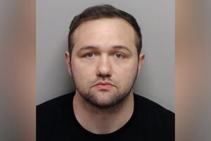 Jesse Daniel Skaggs enfermero Texas Universal City pacientes inconscientes Bexar County