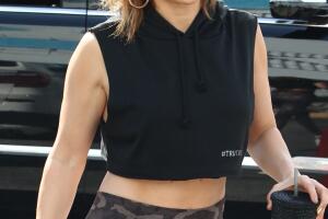 EXC Jennifer Lopez