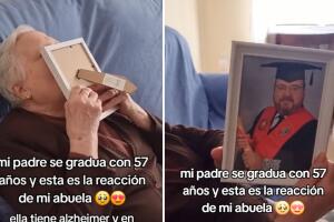 Mujer con Alzheimer reconoce a su hijo por un instante y así reaccionó al enterarse que ya se había graduado