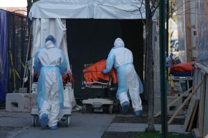 TOPSHOT-US-HEALTH-VIRUS
