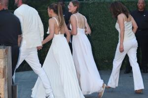JLo y su hijastra acudieron a la fiesta del millonario Michael Rubin en los Hamptons.