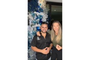 Ximena Duque y el diseñador Daniel Zambrano.jpg