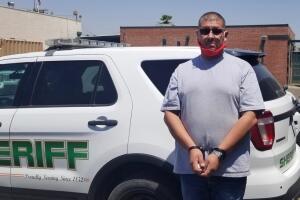 Luis Mejía León, de 40 años, se declaró culpable de estar relacionado con el apuñalamiento y asesinato de un hispano en una quinceañera.