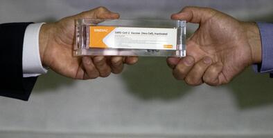 Por qué con el bloqueo de la transición de poder, Trump compromete la distribución de la vacuna 