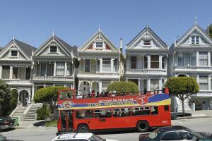SF Tourist Draw Fight