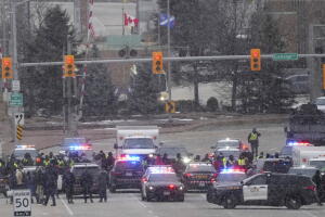 CORONAVIRUS-CANADÁ-PROTESTAS