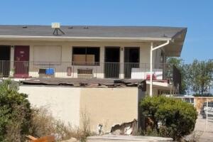 San Antonio hombre muerto motel abandonado Econo Lodge cuerpo descomposicion SAPD
