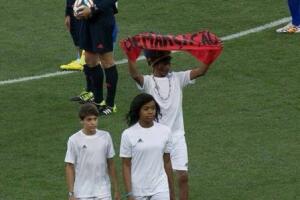 Protesta indígena en la inauguración del Mundial de Fútbol 2014