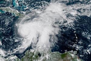 Huracán Melissa se fortalece a categoría 4 y pone en alerta a República Dominicana.