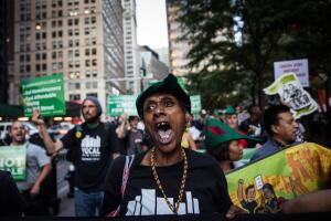 Desamparados marchan hasta City Hall