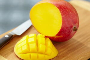 manga-frutas-inchaco-gases.jpg
