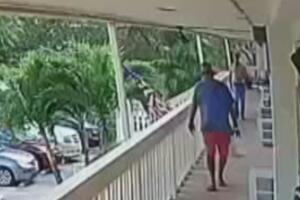 Un hombre mata a puñaladas a su vecino en Florida.