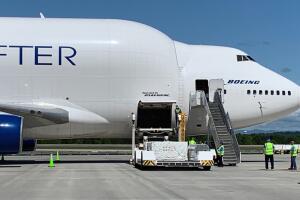 Boeing Dreamlifter Cargo 4