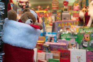 Christmas Shoppers Hunt For Gifts In Bath
