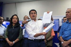 Juan Orlando Hernandez