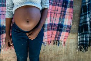 pregnant-migrants-9.jpg
