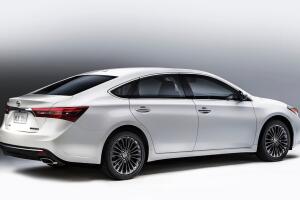 Toyota Avalon 2016