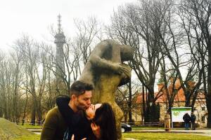  Livia Brito felicitó con románticas fotos a su novio Said El Caballero