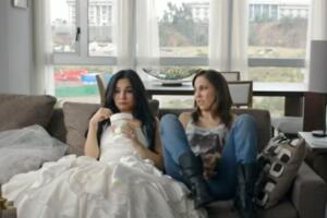 martha y miri higareda.jpg