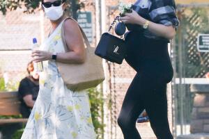 Sophie Turner, Denise Miller-Jonas