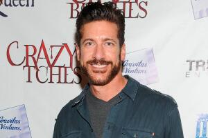 Fallece Eduardo Xol, diseñador de "Extreme Makeover", tras ser apuñalado en Palm Springs