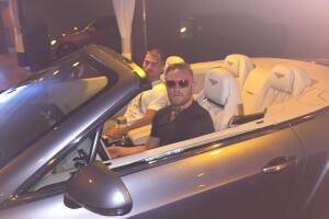 La impresionante colección de autos de Conor McGregor