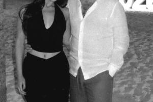 Leonardo Aguilar y su novia Adriana Caballero