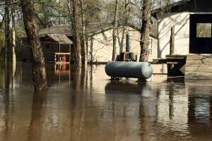 Deweyville, Texas se encuentra bajo el agua