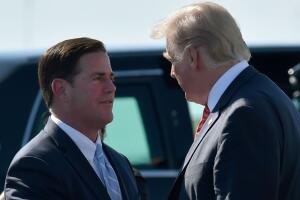 Donald Trump y Doug Ducey