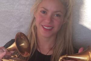 Shakira LG