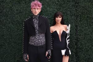 2022 Billboard Music Awards - Red Carpet