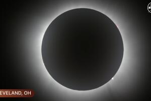 Eclipse total sobre Cleveland.