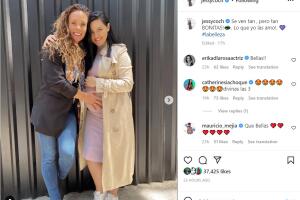 Maite Perroni posó mostrando su pancita de embarazo junto a Jessica Coch