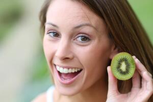 mulher-saude-kiwi-1218-1400x800.jpg