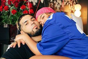  Karol G regaló a Anuel una costosa joya por su cumpleaños número 28