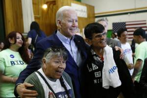 Biden y latinos