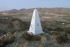Border 12