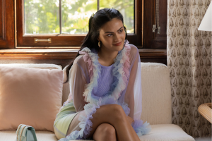 do-revenge-pelicula-netflix-camila-mendes.png
