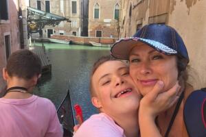 Lety Calderón y su hijo Luciano