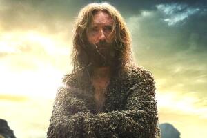 The Rings of Power el hombre del meteorito Amazon Studios.jpg