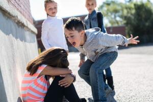 bullying-menina-0422-1600x900.jpg